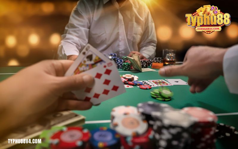 Trình tự chơi bài Poker Typhu88 